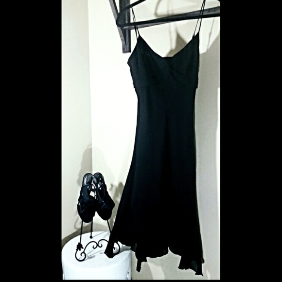 Max & Cleo Dresses & Skirts - 🔥HOT DEAL 🔥SIMPLE, FLOWING & SEXY  size S.  final price